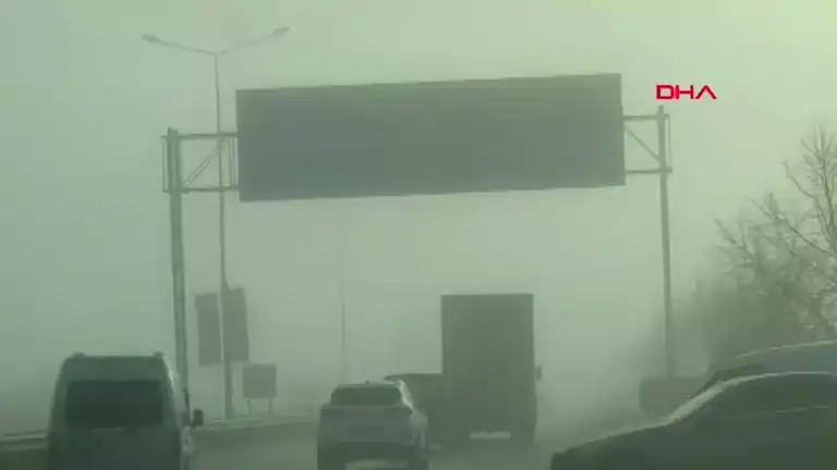 Edirne ve Tekirdağ'da Yoğun Sis: Görüş 40 Metreye Düştü!