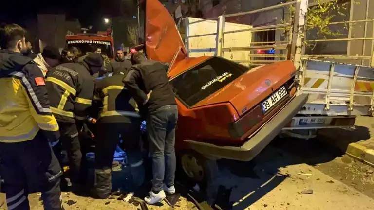 Trafik Kazası: Sürücü Olay Yerinden Kaçtı