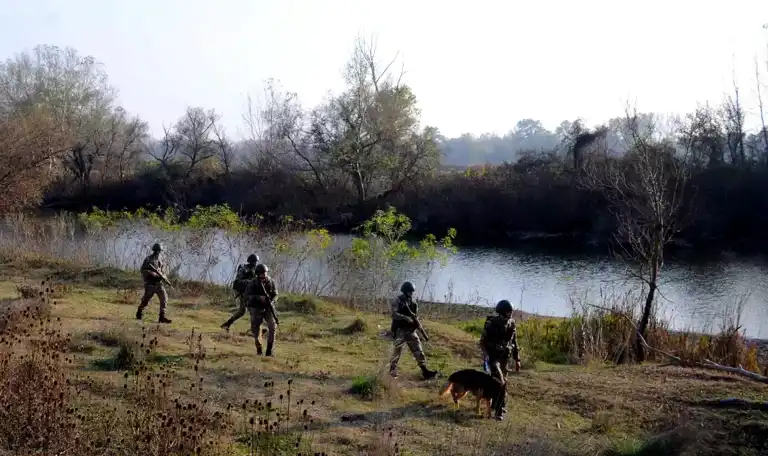 Edirne'de PKK Şüphelisi Yunanistan'a Kaçarken Yakalandı
